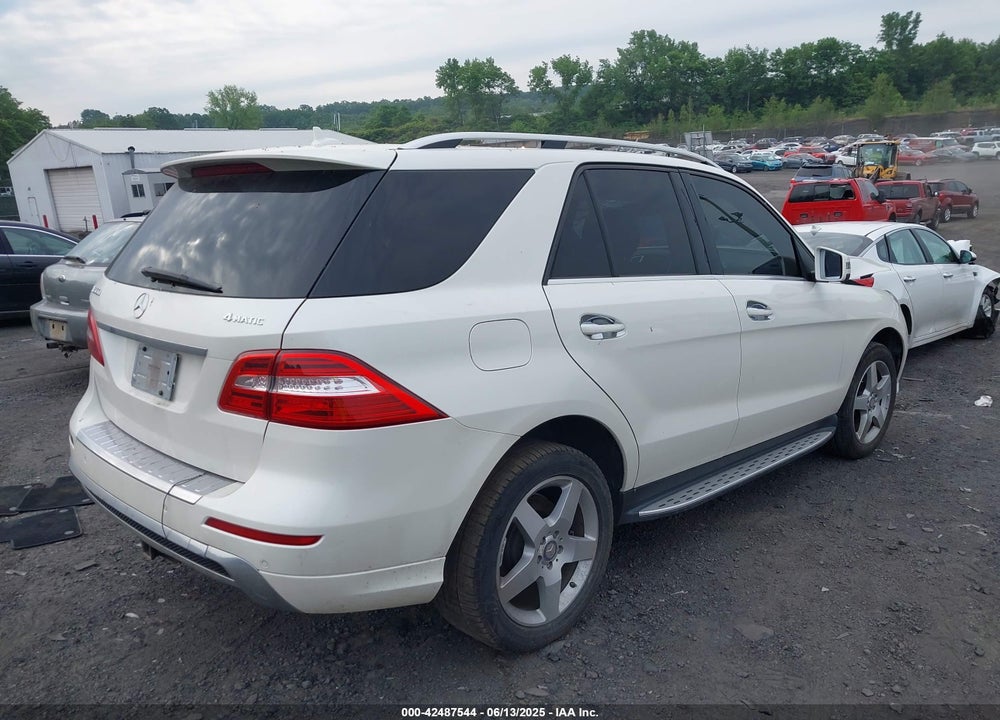 2014 MERCEDES-BENZ ML 550 VIN: 4JGDA7DBXEA328591