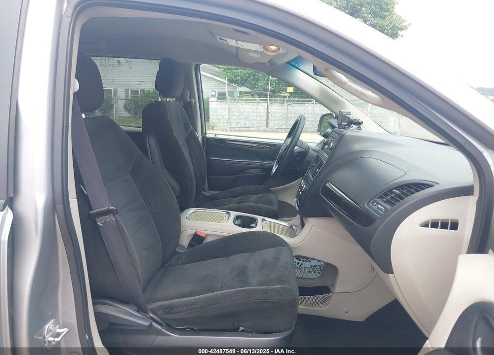 2016 DODGE GRAND CARAVAN SXT VIN: 2C4RDGCG1GR273591