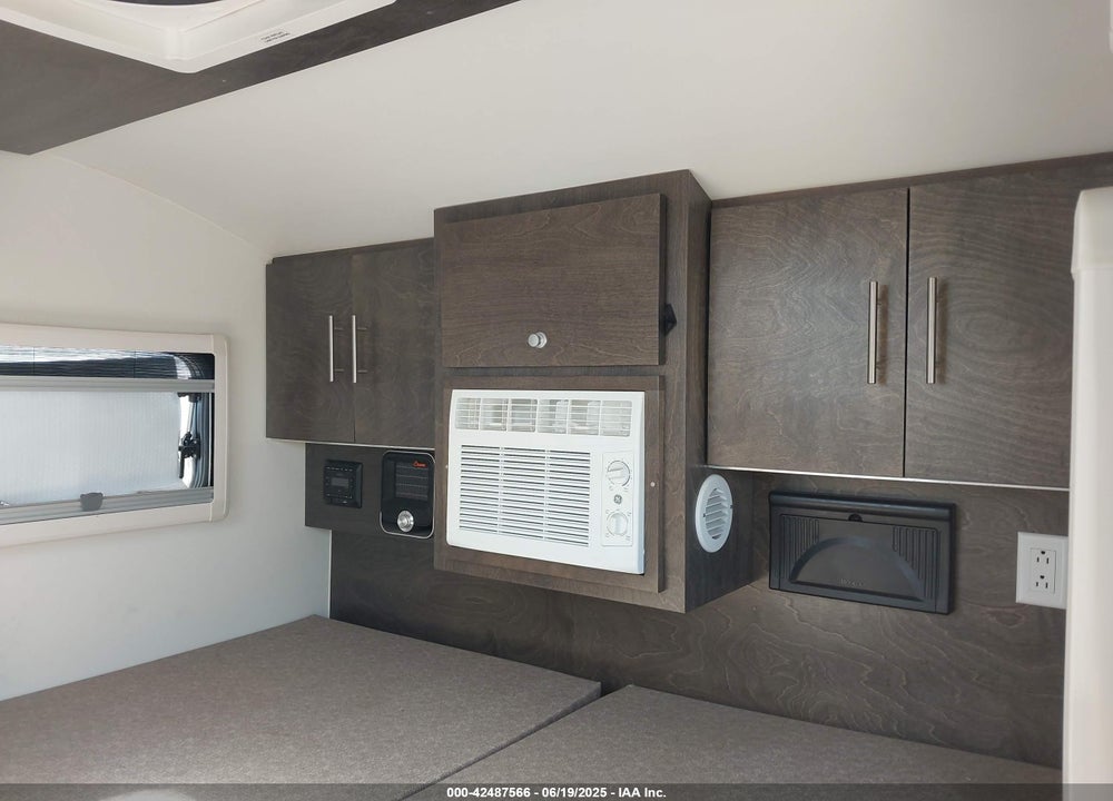 2021 NUCAMP TRAVEL TRAILER VIN: 57HTT13S1MS003493