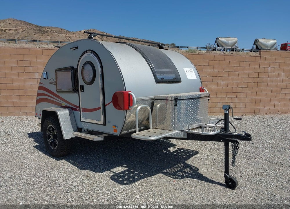 2021 NUCAMP TRAVEL TRAILER VIN: 57HTT13S1MS003493
