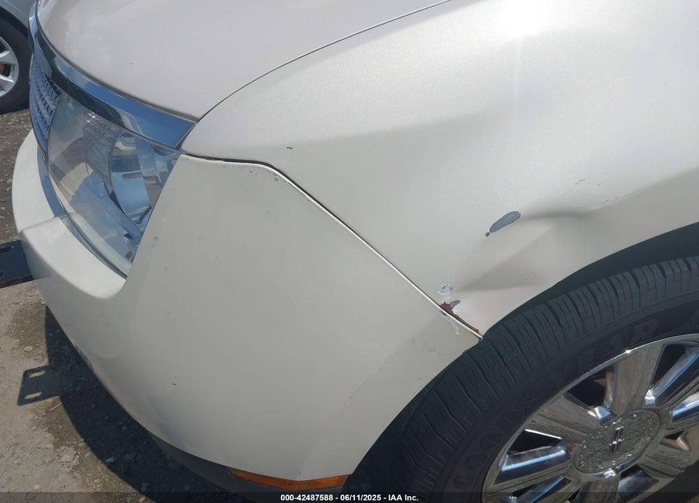2007 LINCOLN MKX VIN: 2LMDU68C57BJ07822