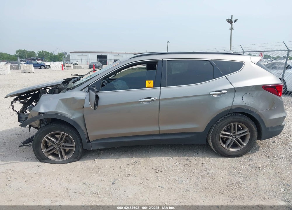 2018 HYUNDAI SANTA FE VIN: 5NMZUDLB0JH077761