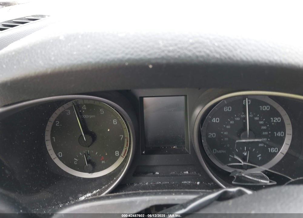 2018 HYUNDAI SANTA FE VIN: 5NMZUDLB0JH077761