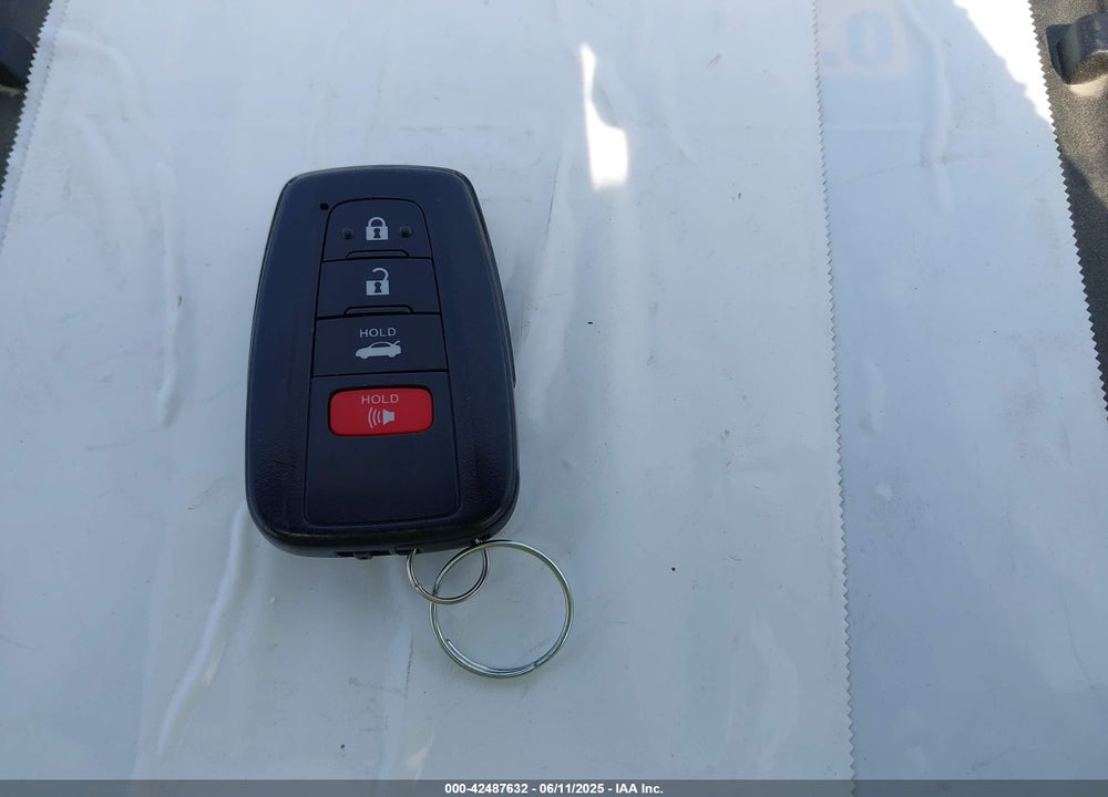 2021 TOYOTA CAMRY XSE HYBRID VIN: 4T1K31AK2MU559887