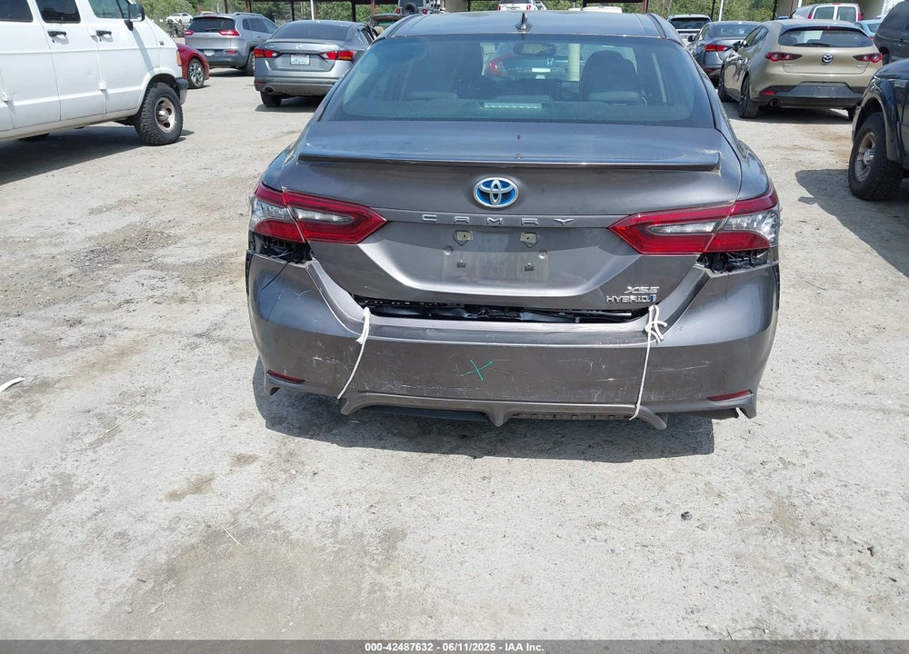2021 TOYOTA CAMRY XSE HYBRID VIN: 4T1K31AK2MU559887