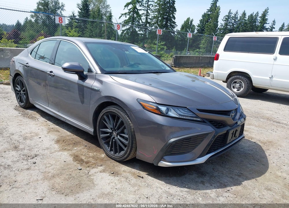 2021 TOYOTA CAMRY XSE HYBRID VIN: 4T1K31AK2MU559887