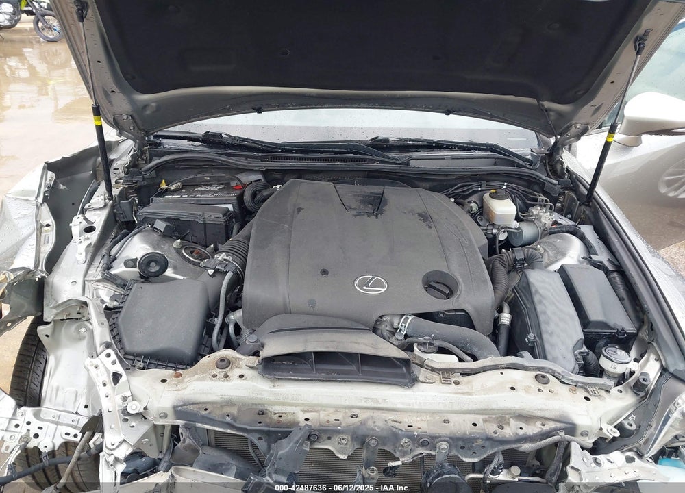2015 LEXUS IS 250 VIN: JTHCF1D28F5022738