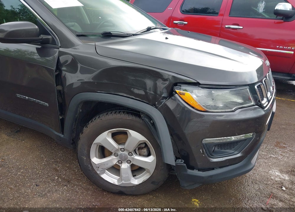 2018 JEEP COMPASS VIN: 3C4NJCBB3JT268094