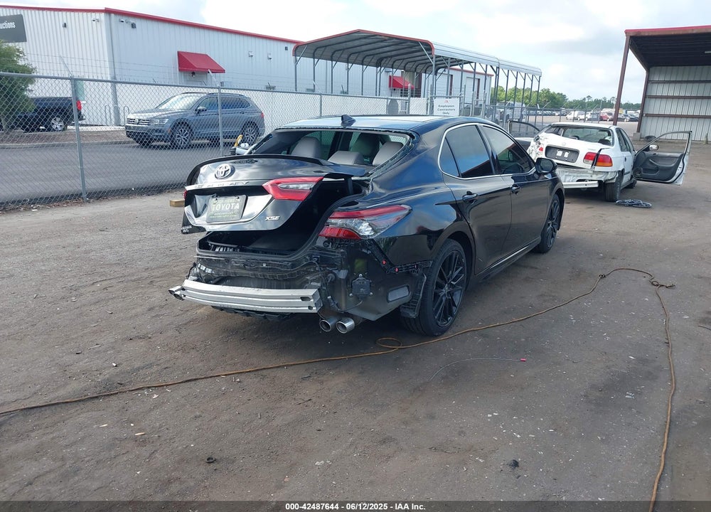 2022 TOYOTA CAMRY VIN: 4T1K61AK8NU074260