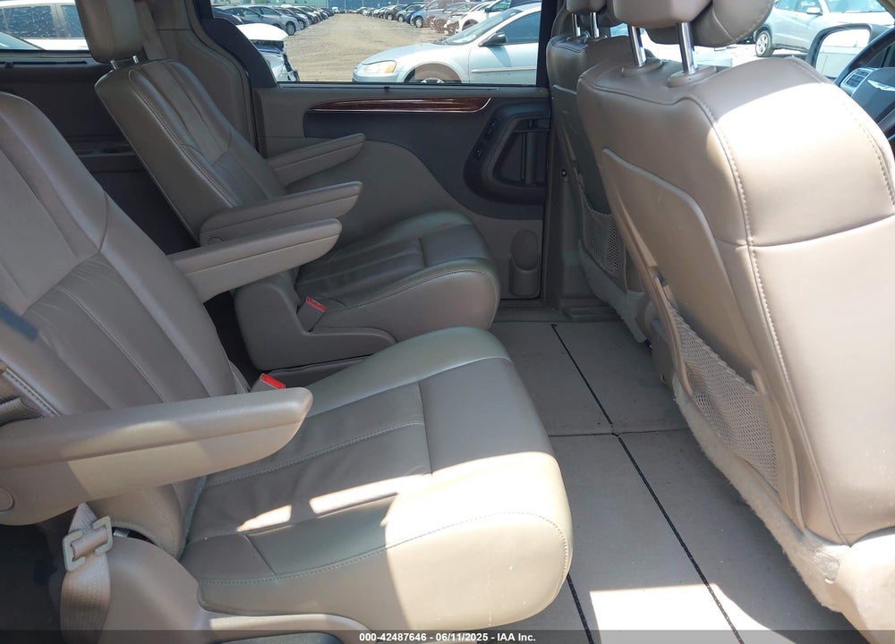 2011 CHRYSLER TOWN & COUNTRY LIMITED VIN: 2A4RR6DG3BR649351