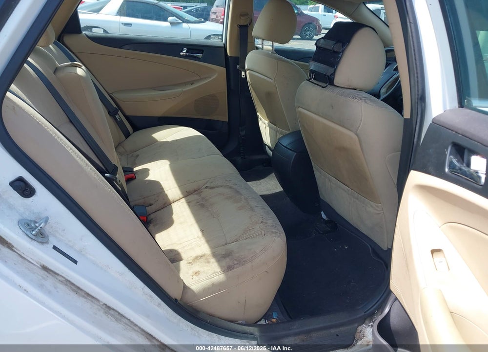 2013 HYUNDAI SONATA GLS VIN: 5NPEB4AC2DH674482