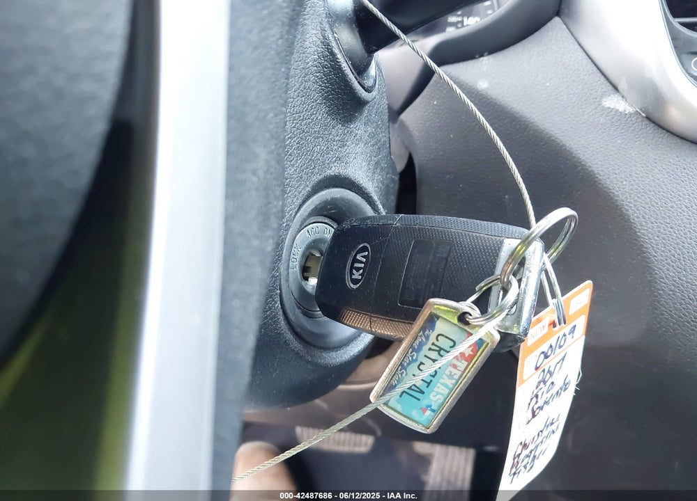 2017 KIA SORENTO VIN: 5XYPGDA31HG282522