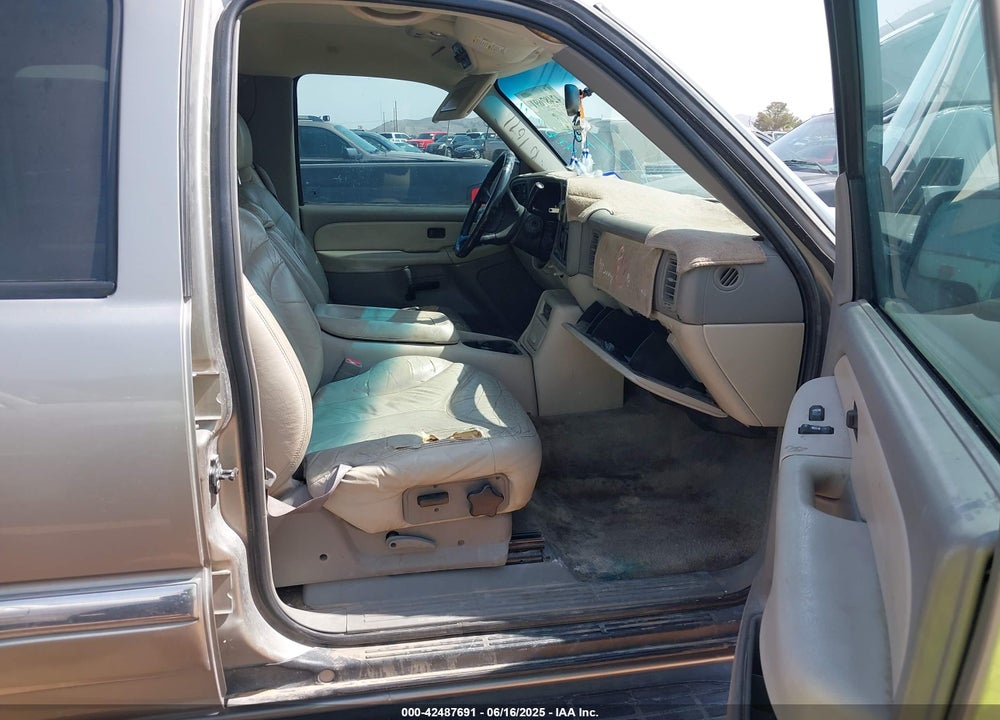 2002 GMC YUKON XL 1500 SLT VIN: 3GKFK16Z52G269050