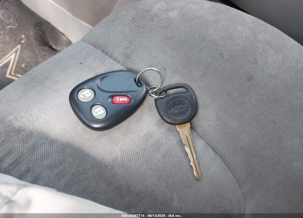 2006 CHEVROLET EQUINOX VIN: 2CNDL13F766055815