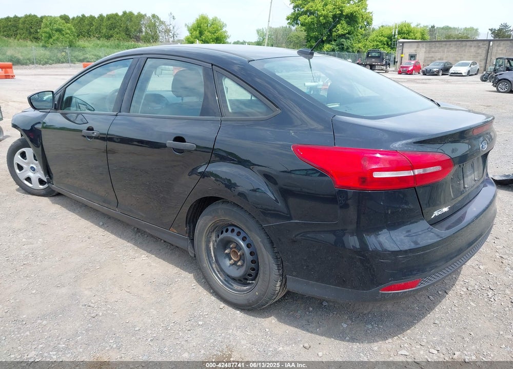2016 FORD FOCUS VIN: 1FADP3E23GL228033