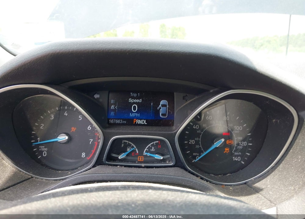2016 FORD FOCUS VIN: 1FADP3E23GL228033