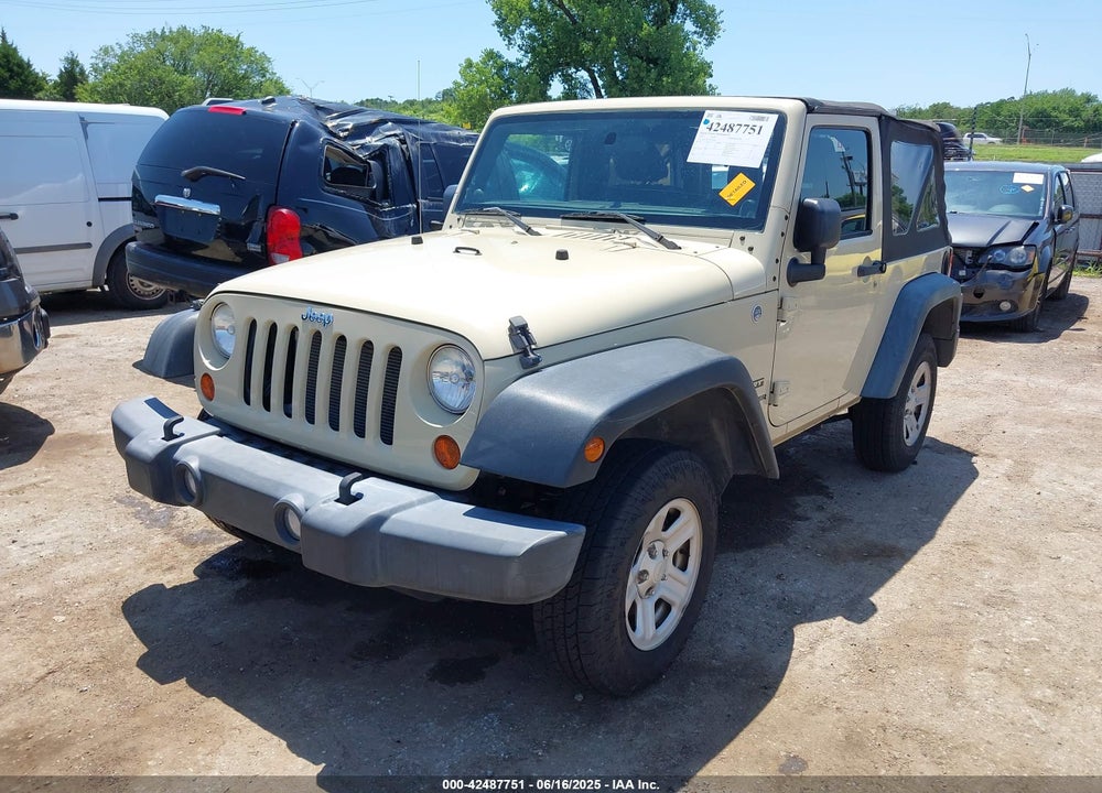 2011 JEEP WRANGLER / VIN: 1J4AA2D12BL516937