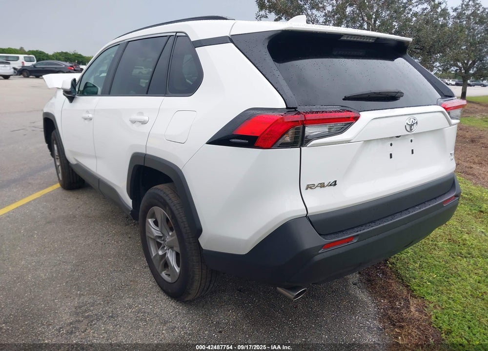 2024 TOYOTA RAV4 VIN: 2T3P1RFV1RW449523
