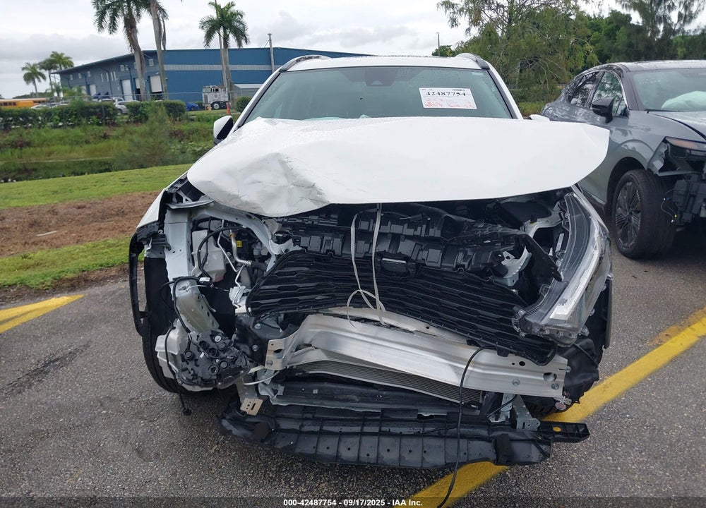 2024 TOYOTA RAV4 VIN: 2T3P1RFV1RW449523