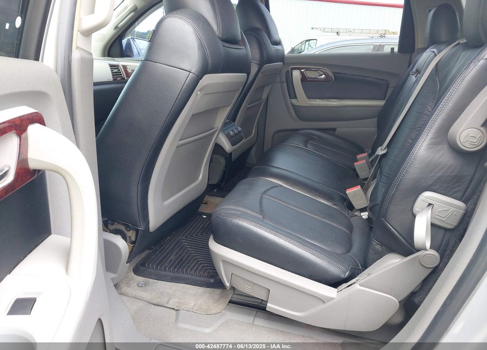 2009 CHEVROLET TRAVERSE VIN: 1GNER23D29S161240