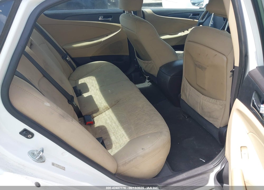 2011 HYUNDAI SONATA GLS VIN: 5NPEB4AC4BH026560