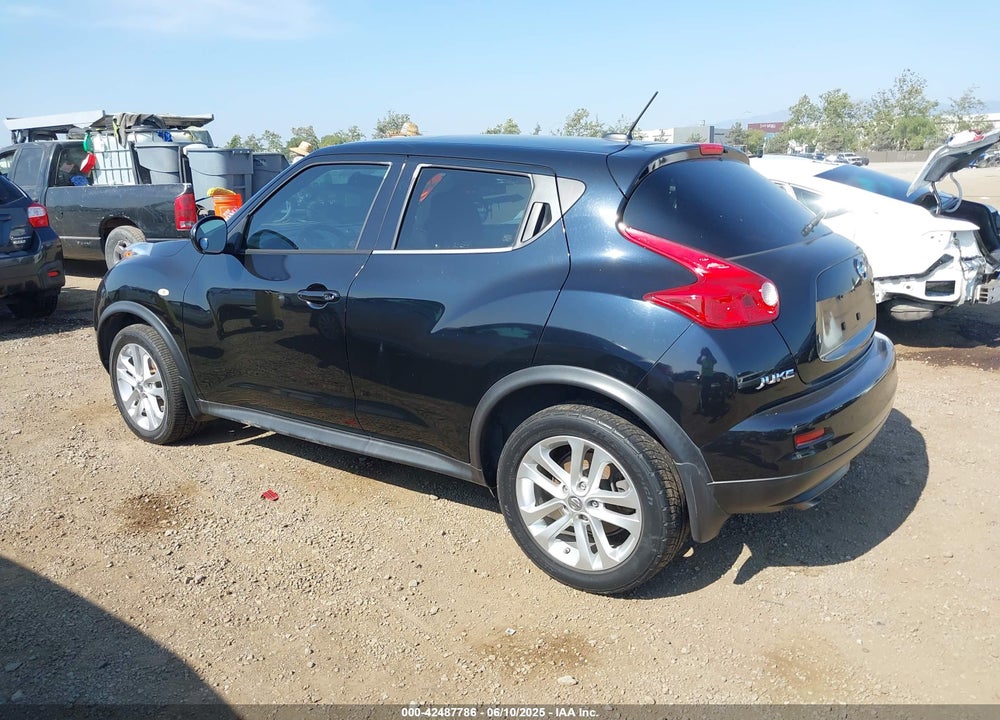 2014 NISSAN JUKE VIN: JN8AF5MR5ET353160