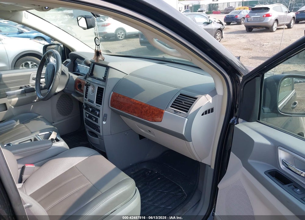 2008 CHRYSLER TOWN & COUNTRY TOURING VIN: 2A8HR54P48R765302