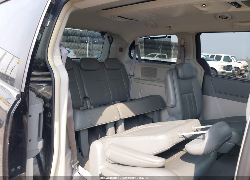 2008 CHRYSLER TOWN & COUNTRY TOURING VIN: 2A8HR54P48R765302