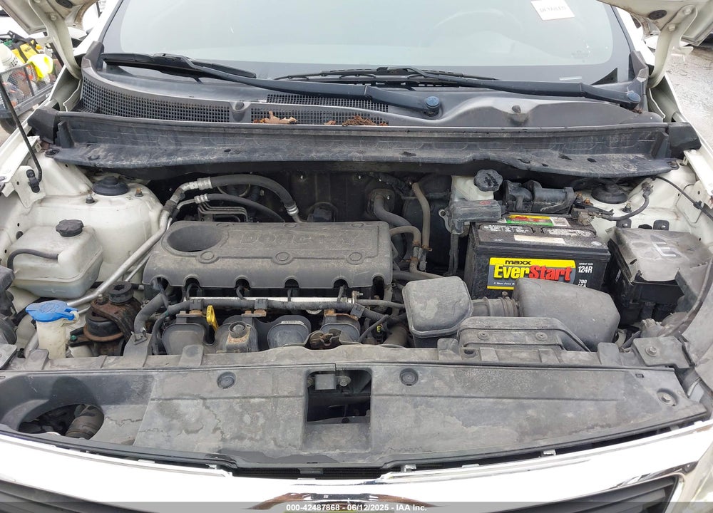 2011 KIA SPORTAGE VIN: KNDPC3A28B7105127