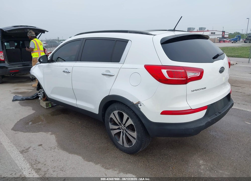2011 KIA SPORTAGE VIN: KNDPC3A28B7105127