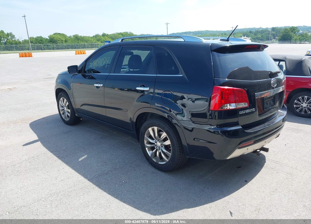 2011 KIA SORENTO SX V6 VIN: 5XYKW4A28BG102674