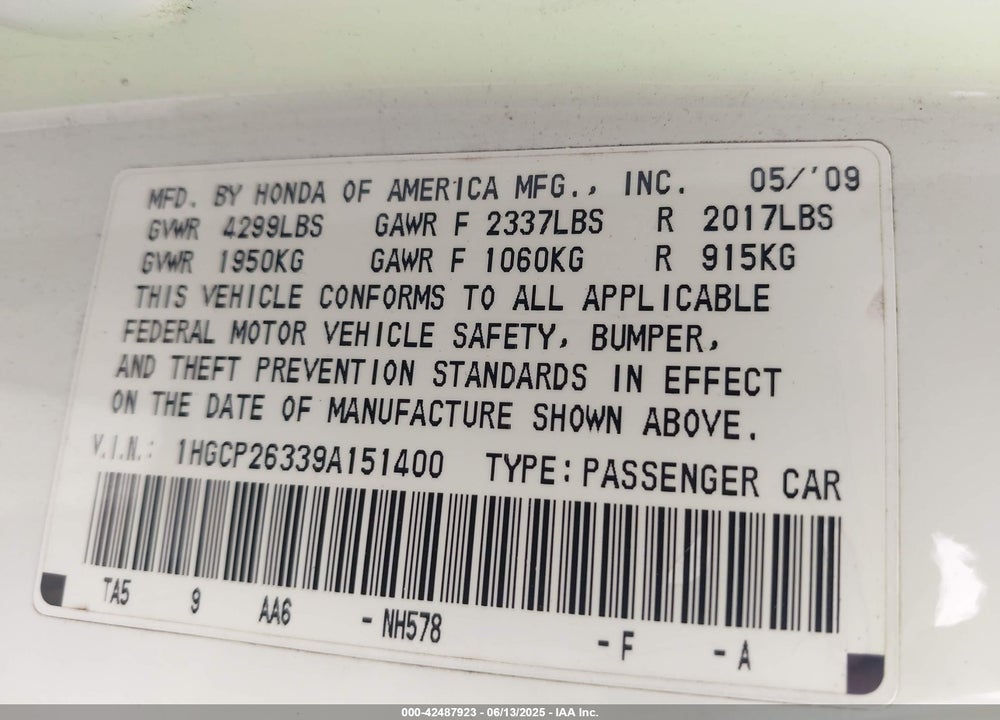 2009 HONDA ACCORD VIN: 1HGCP26339A151400