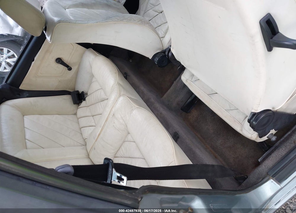 1988 VOLKSWAGEN CABRIOLET VIN: WVWCA0154JK010833