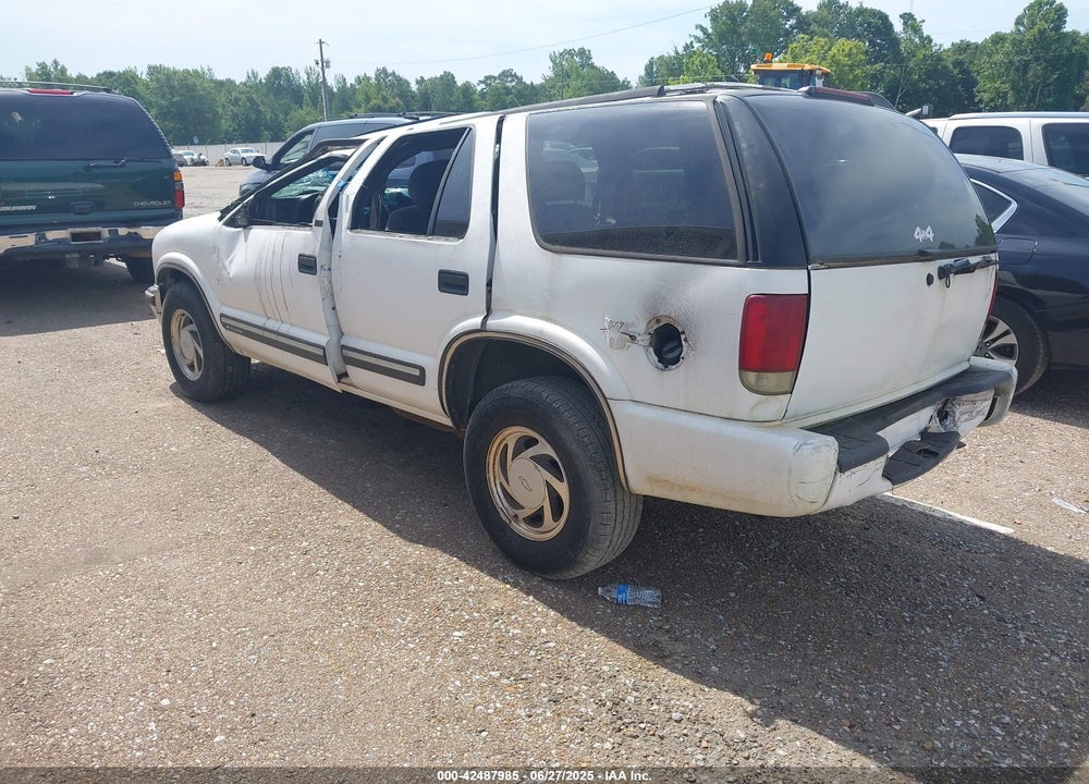 2001 CHEVROLET BLAZER LT VIN: 1GNDT13W91K221480