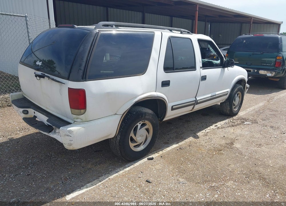 2001 CHEVROLET BLAZER LT VIN: 1GNDT13W91K221480