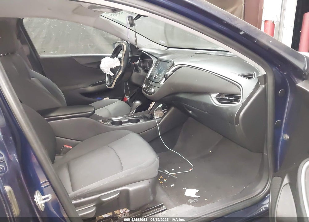 2016 CHEVROLET MALIBU VIN: 1G1ZB5ST8GF275279