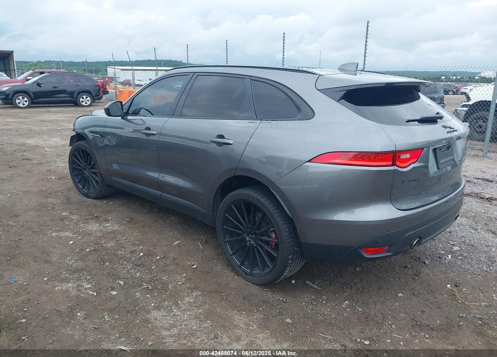 2018 JAGUAR F-PACE VIN: SADCK2EV4JA256956