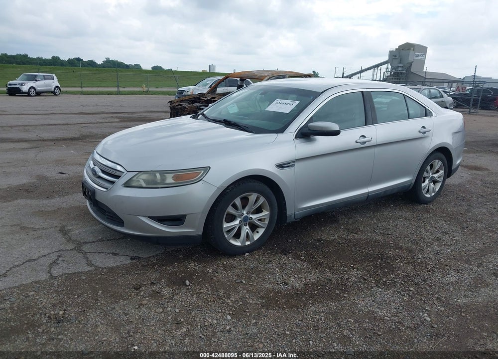 2010 FORD TAURUS VIN: 1FAHP2EW5AG135996