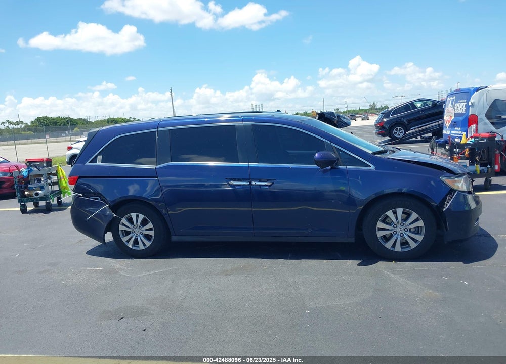 2016 HONDA ODYSSEY SE VIN: 5FNRL5H39GB043757
