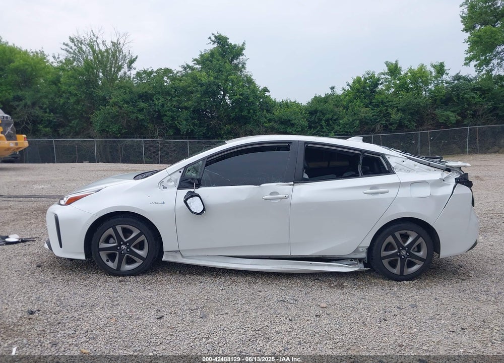 2021 TOYOTA PRIUS VIN: JTDKAMFU6M3137679