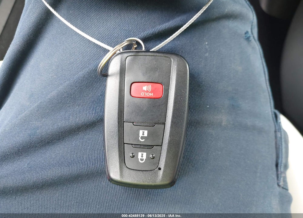 2021 TOYOTA PRIUS VIN: JTDKAMFU6M3137679