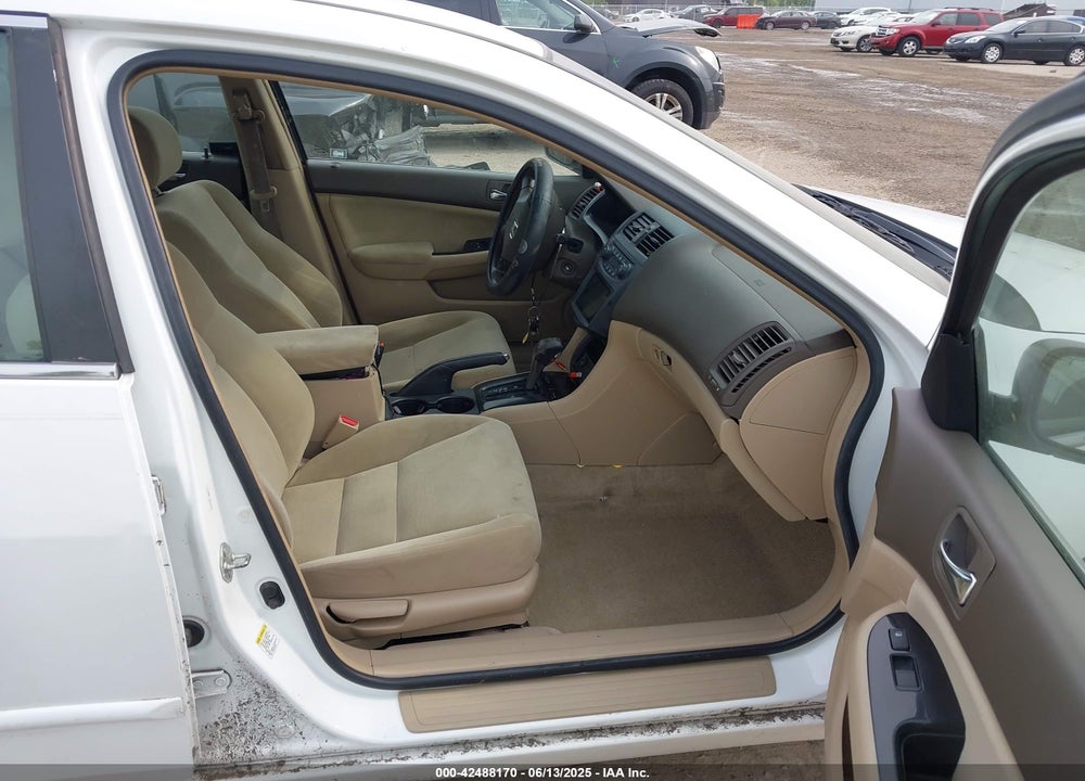 2007 HONDA ACCORD VIN: 1HGCM56347A214639