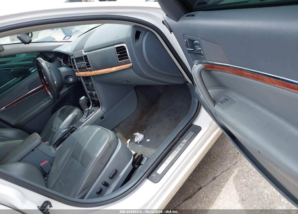 2010 LINCOLN MKZ VIN: 3LNHL2GC0AR626523