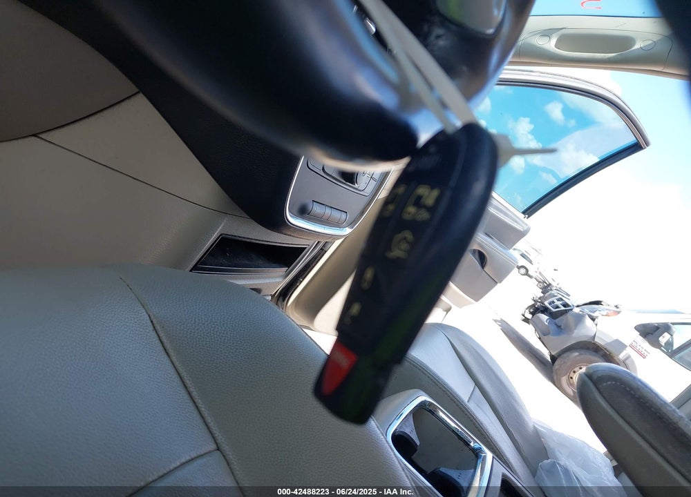 2013 CHRYSLER TOWN & COUNTRY TOURING VIN: 2C4RC1BG3DR715882