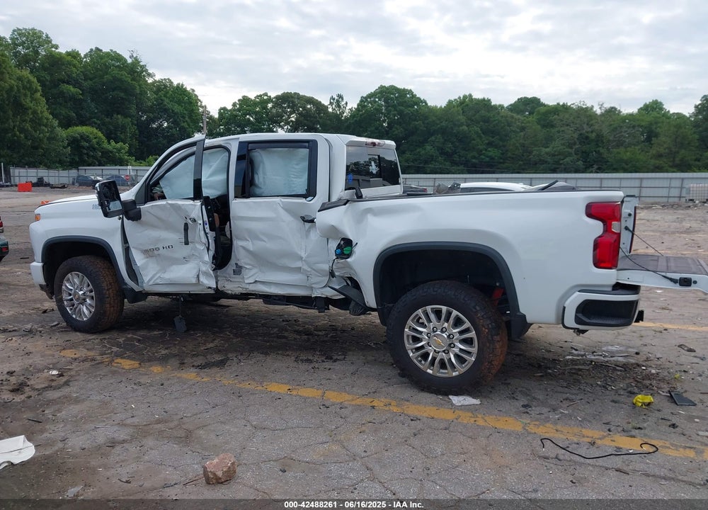 2022 CHEVROLET SILVERADO 3500HD 4WD  STANDARD BED HIGH COUNTRY VIN: 1GC4YVEY2NF120358