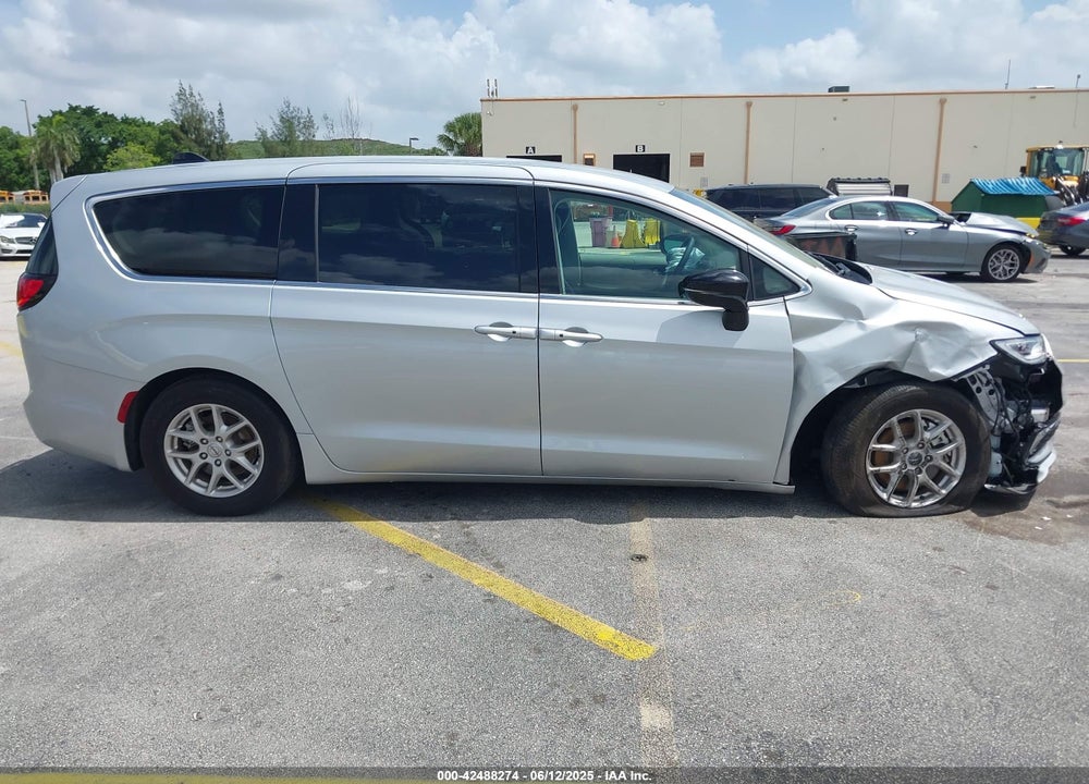 2024 CHRYSLER PACIFICA VIN: 2C4RC1BG6RR148297