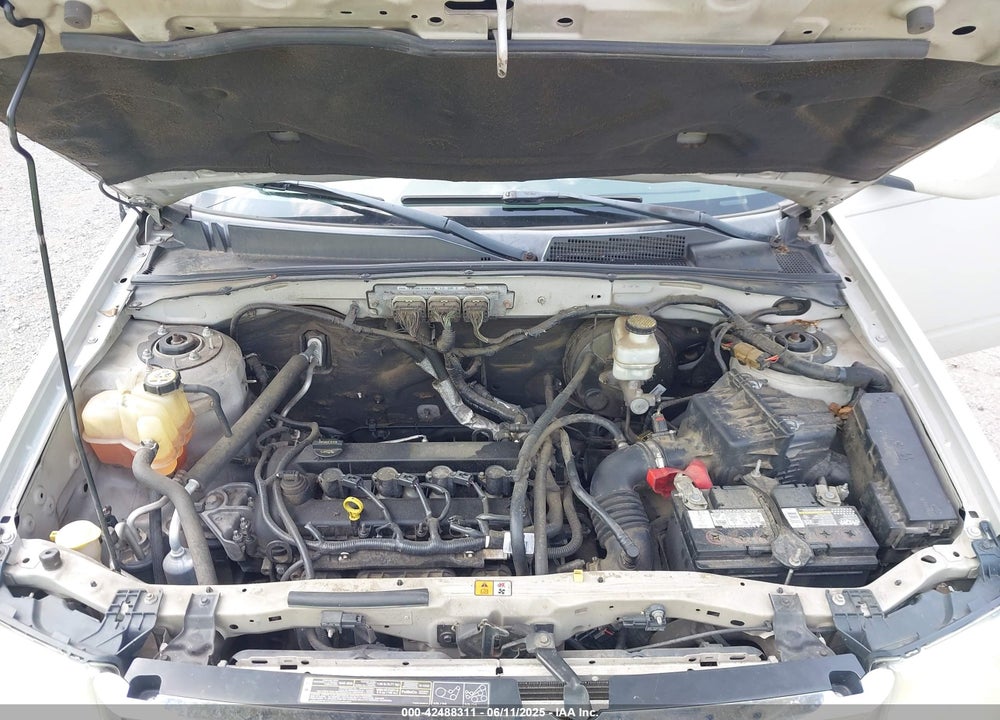 2009 FORD ESCAPE VIN: 1FMCU94729KB00689