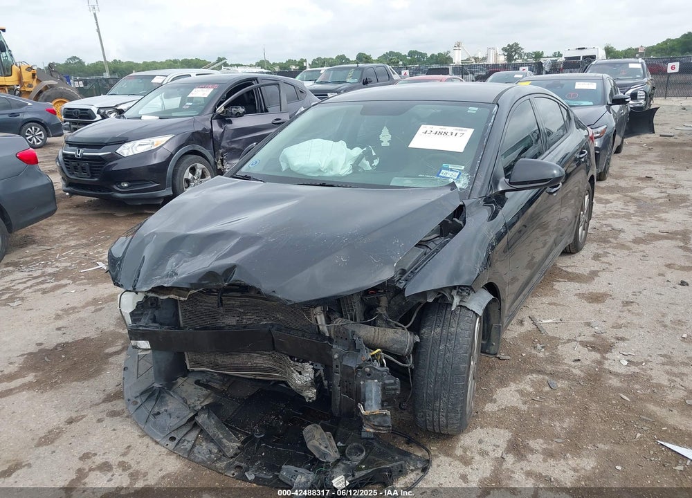 2018 HYUNDAI ELANTRA VIN: 5NPD84LF0JH292917