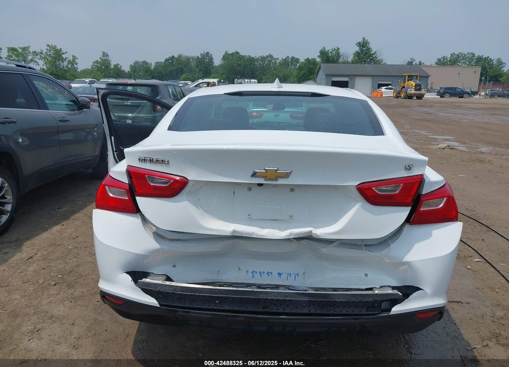 2016 CHEVROLET MALIBU VIN: 1G1ZE5ST4GF334884
