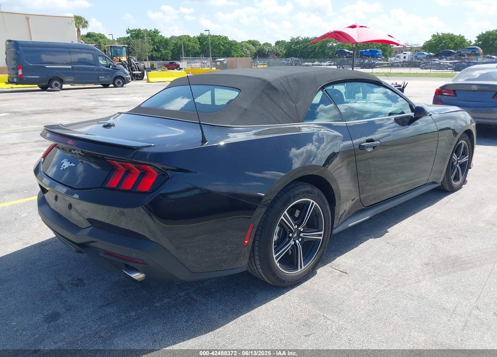 2025 FORD MUSTANG VIN: 1FAGP8UH2S5105661
